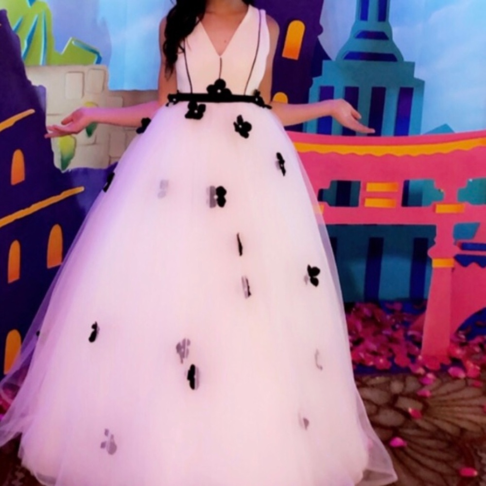 White and black flower dress